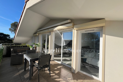 Appartement à vendre à ST-AYGULF  - 3 pièces - 82 m² 