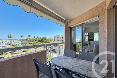 Appartement à louer à ANTIBES Lagare - 2 pièces - 39 m² 