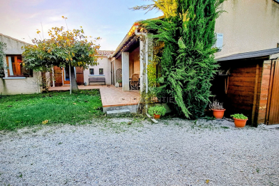 Maison à vendre à ST-RÉMY-DE-PROVENCE  - 5 pièces - 106 m² 