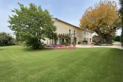 Maison à vendre à CHATEAURENARD  - 7 pièces - 162 m² 