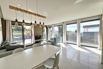 Appartement &agrave; vendre &agrave; BANDOL  - 5 pi&egrave;ces - 130 m&sup2; 