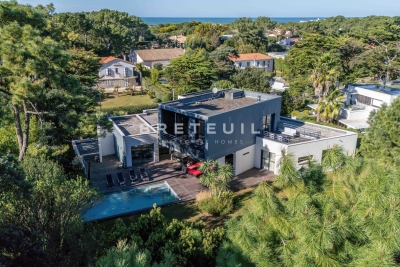 Maison &agrave; vendre &agrave; ANGLET  - 6 pi&egrave;ces - 385 m&sup2; 