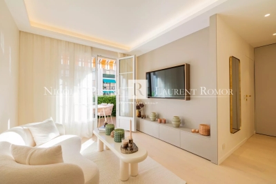 Apartment for sale in NICE Cimiez - 2 rooms - 36 m² 