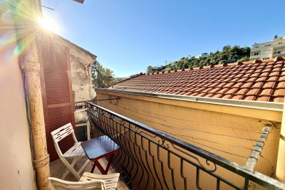 Appartement à vendre à MENTON Vallee de Gorbio - 3 pièces - 57 m² 
