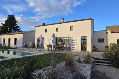 Maison à vendre à MALAUCÈNE  - 6 pièces - 180 m² 