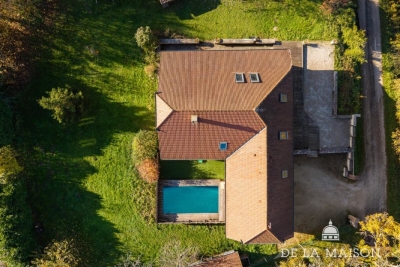 Maison à vendre à immobilier MOUCHARD  - 6 pièces - 215 m² 