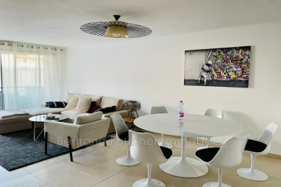 Appartement &agrave; vendre &agrave; CAVALAIRE-SUR-MER  - 3 pi&egrave;ces - 71 m&sup2; 