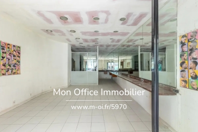 Commerce &agrave; vendre &agrave; MARSEILLE 6EME  - 3 pi&egrave;ces - 61 m&sup2; 
