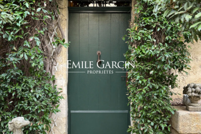 Maison à vendre à TARASCON  - 11 pièces - 609 m² 