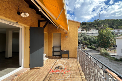 Appartement &agrave; louer &agrave; CASTAGNIERS  - 4 pi&egrave;ces - 108 m&sup2; 