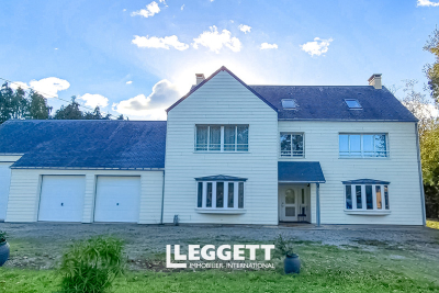 Maison à vendre à MARCHESIEUX  - 7 pièces - 245 m² 