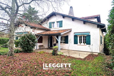Maison à vendre à BOULIAC  - 7 pièces - 188 m² 