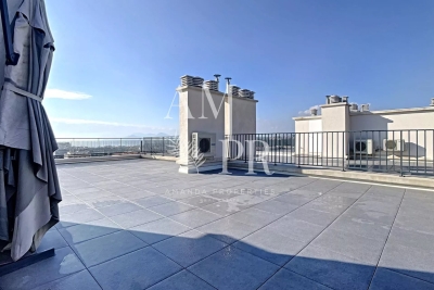 Apartment for sale in CANNES  - 4 rooms - 88 m&sup2; 