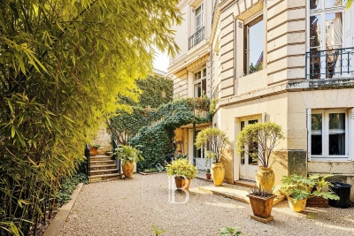 Appartement à vendre à BORDEAUX  - 6 pièces - 201 m² 