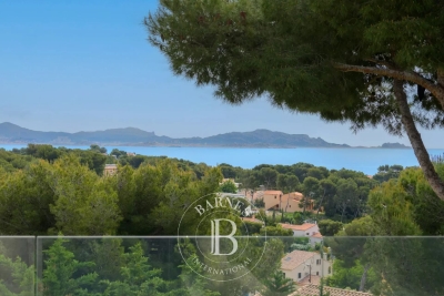 Maison à vendre à CARRY-LE-ROUET  - 5 pièces - 225 m² 