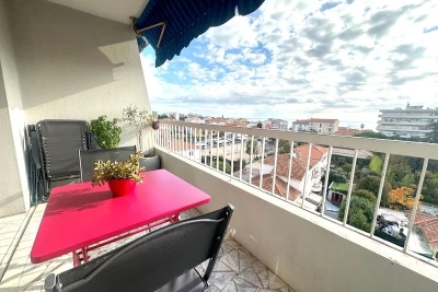 Appartement à vendre le b 6 