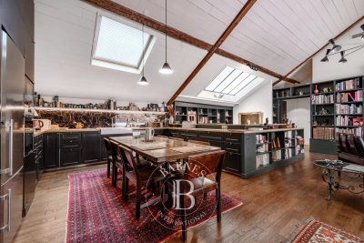 Appartement &agrave; vendre &agrave; Paris 9Eme  - 5 pi&egrave;ces 212 m&sup2; 