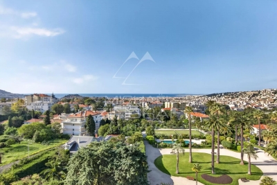 Appartement &agrave; louer &agrave; NICE  - 4 pi&egrave;ces - 190 m&sup2; 