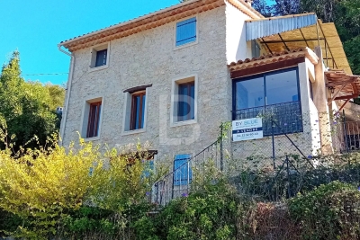 Maison à vendre à TOURRETTES-SUR-LOUP  - 4 pièces - 130 m² 