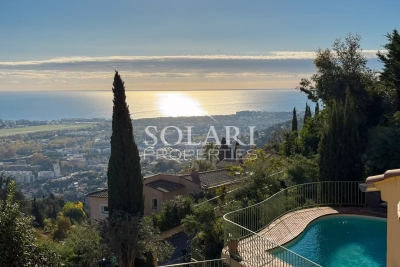 Maison à vendre à MANDELIEU-LA-NAPOULE  - 5 pièces - 223 m² 