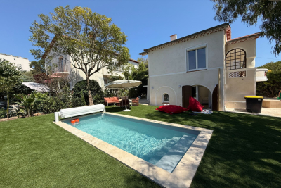 House to rent in JUAN-LES-PINS  - 5 rooms - 135 m² 