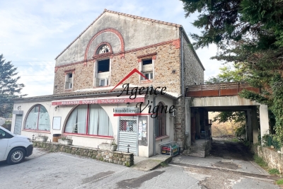 Maison à vendre à GAGNIERES  - 12 pièces - 414 m² 