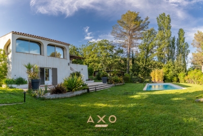 Maison à vendre à MEYREUIL  - 8 pièces - 278 m² 