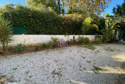 Appartement à louer à HYÈRES  - 2 pièces - 66 m² 