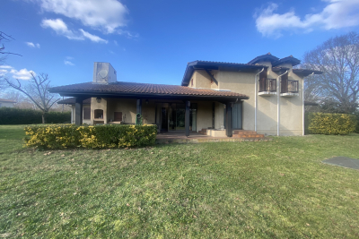 Maison &agrave; vendre &agrave; MÉRIGNAC  - 7 pi&egrave;ces - 200 m&sup2; 