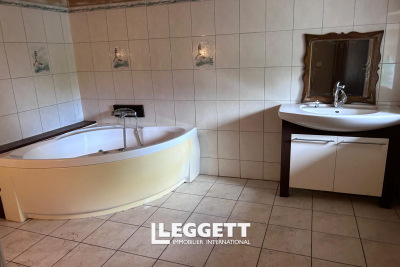 Maison à vendre à ST-MALO-DES-TROIS-FONTAINES  - 5 pièces - 120 m² 