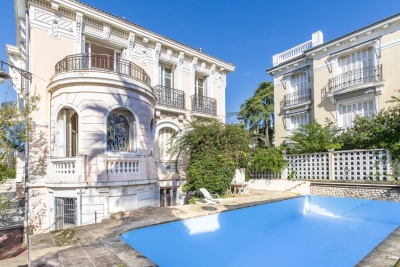 Maison &agrave; vendre &agrave; NICE Desambrois - 11 pi&egrave;ces - 420 m&sup2; 
