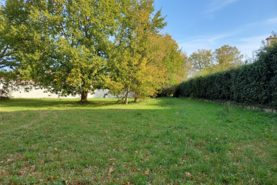 terrain &agrave; vendre &agrave; BREUILLET   - 373 m&sup2; 