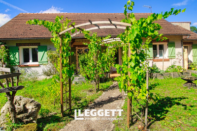 Maison à vendre à COUR CHEVERNY  - 7 pièces - 160 m² 