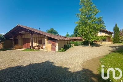 Maison à vendre à VILLENEUVE-DE-MARSAN  - 10 pièces - 310 m² 