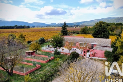 Maison à vendre à GARÉOULT  - 6 pièces - 184 m² 