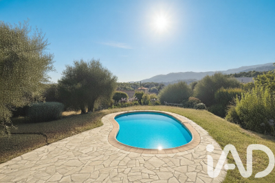 Maison à vendre à LE ROURET  - 5 pièces - 148 m² 