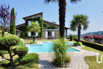 Maison à vendre à SATILLIEU  - 6 pièces - 186 m² 