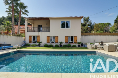 Maison à vendre à ST-MITRE-LES-REMPARTS Pauriol-Vertus - 5 pièces - 122 m² 