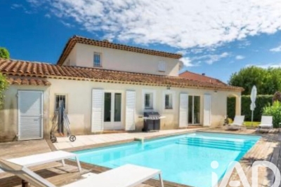 Maison à vendre à ST-CYR-SUR-MER  - 5 pièces - 170 m² 