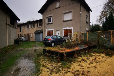 Bien à vendre à JARRIE   - 483 m² 