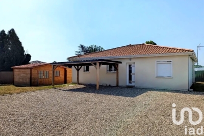 Maison à vendre à ST-SEURIN-SUR-L'ISLE  - 5 pièces - 109 m² 