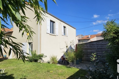 Maison à vendre à BOUGUENAIS  - 6 pièces - 121 m² 
