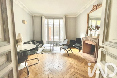 Appartement à vendre à PARIS 16EME Champs Elysees 1 - 3 pièces - 77 m² 