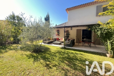 Maison à vendre à AIX-EN-PROVENCE  - 6 pièces - 150 m² 