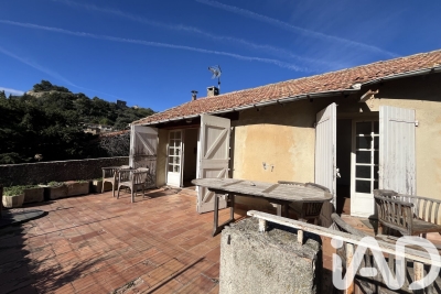 Maison à vendre à ROGNES  - 7 pièces - 194 m² 