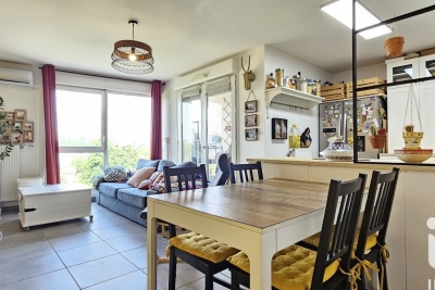 Appartement à louer à VENISSIEUX  - 3 pièces - 61 m² 