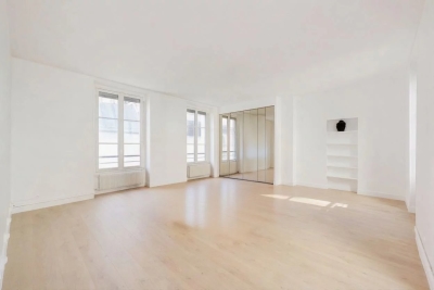 Appartement à vendre à PARIS 3EME Parc de Montsouris 3 - 3 pièces - 81 m² 
