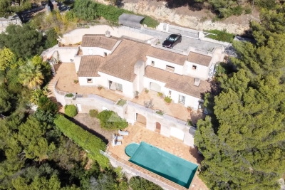 Maison à vendre à ROQUEBRUNE-CAP-MARTIN  - 11 pièces - 398 m² 