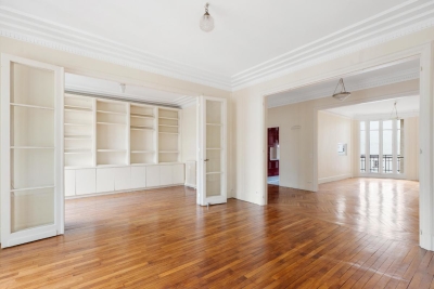 Apartment for sale in PARIS 17EME  - 6 rooms - 174 m² 