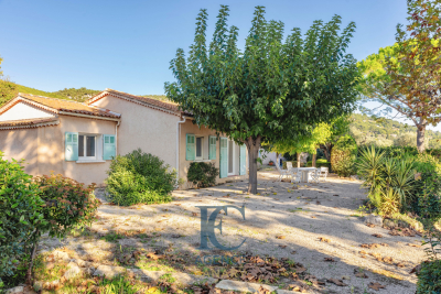 Maison &agrave; vendre agence la villa 
